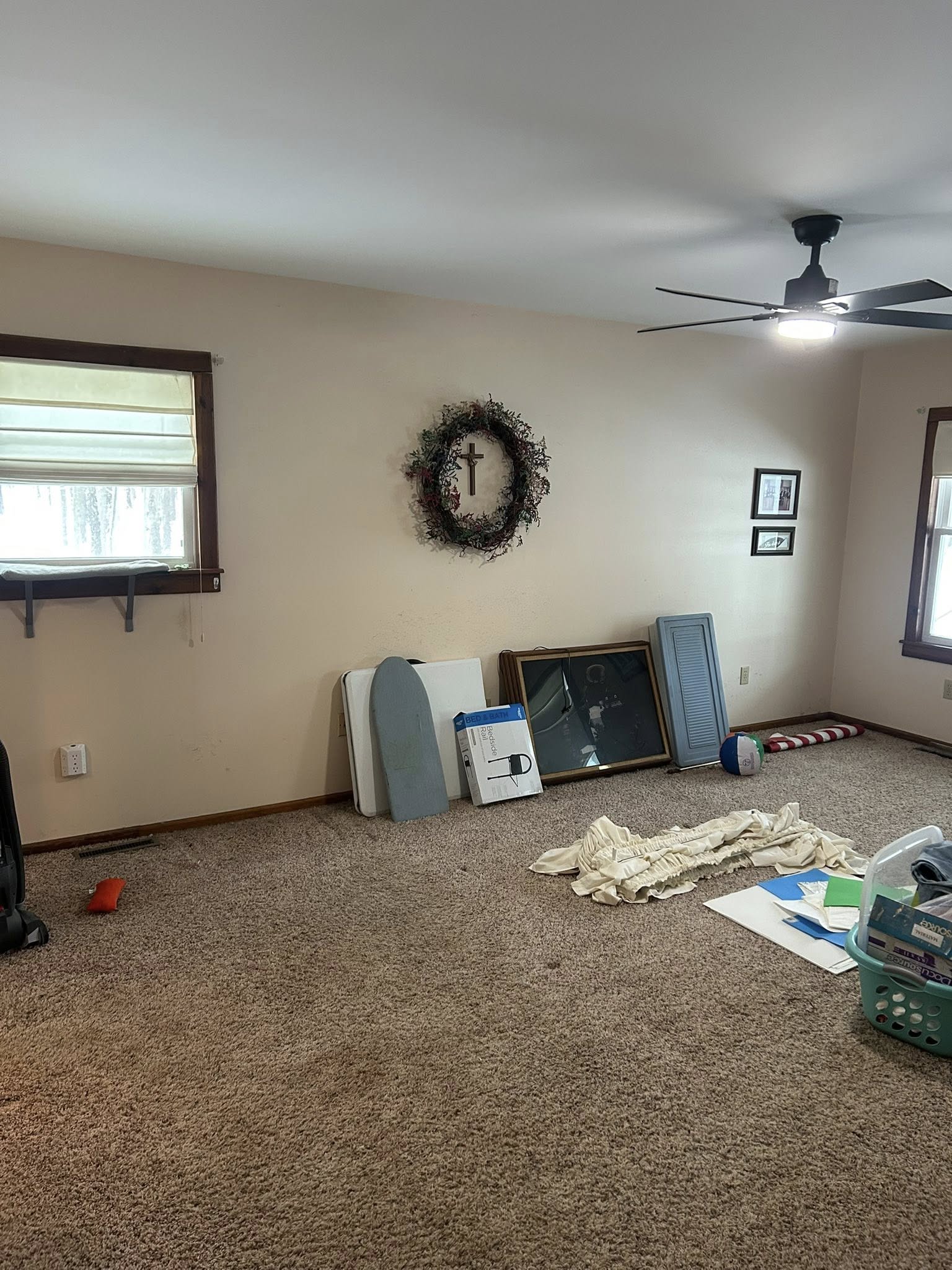 Master bedroom before remodeling by Michigan Building Experts